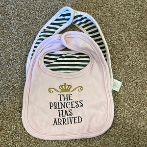 👑Girls Bib bundle👑